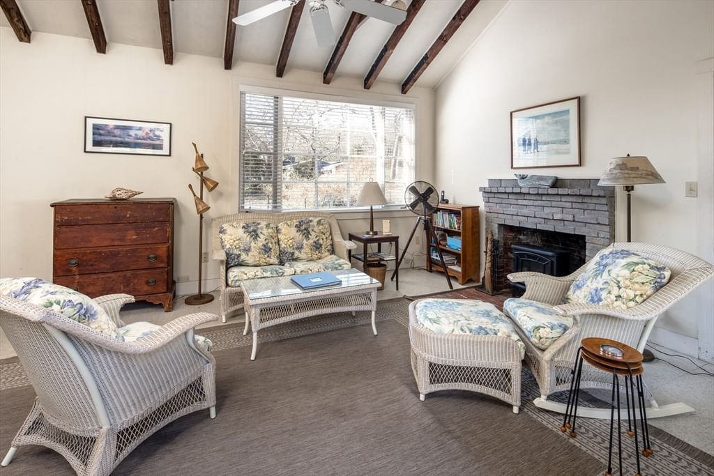 37 Neds Point Rd Mattapoisett — Photo 23 of 42