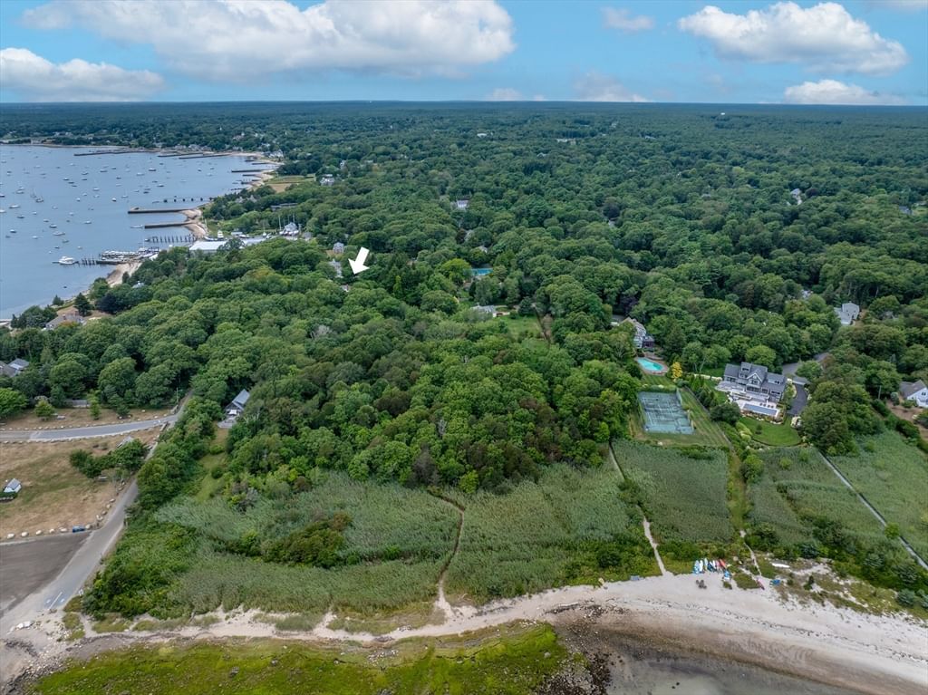 37 Neds Point Rd Mattapoisett — Photo 6 of 42