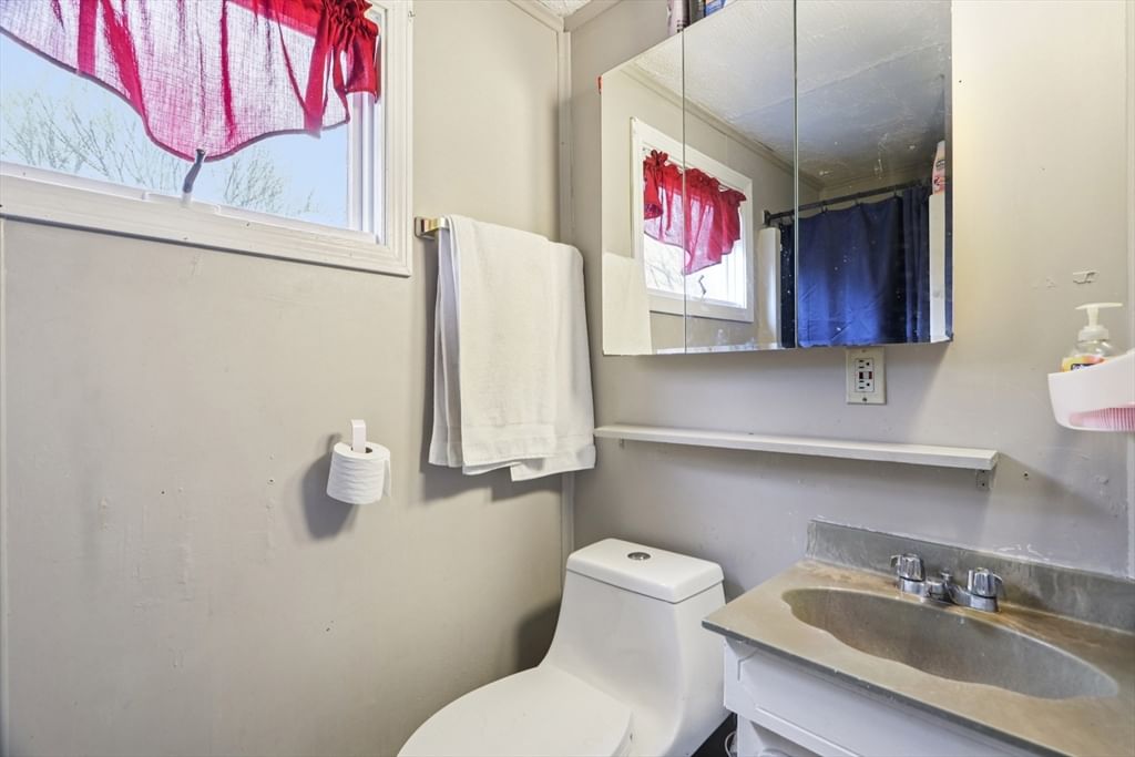 6 Idalla Ave Worcester — Photo 19 of 42