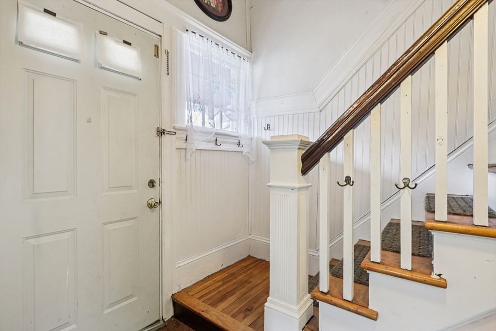 6 Idalla Ave Worcester — Photo 5 of 42