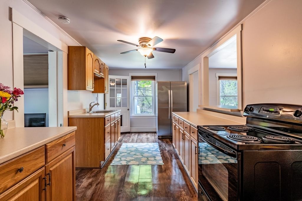 11 Bray Rd, Buckland, MA 01370 photo 2