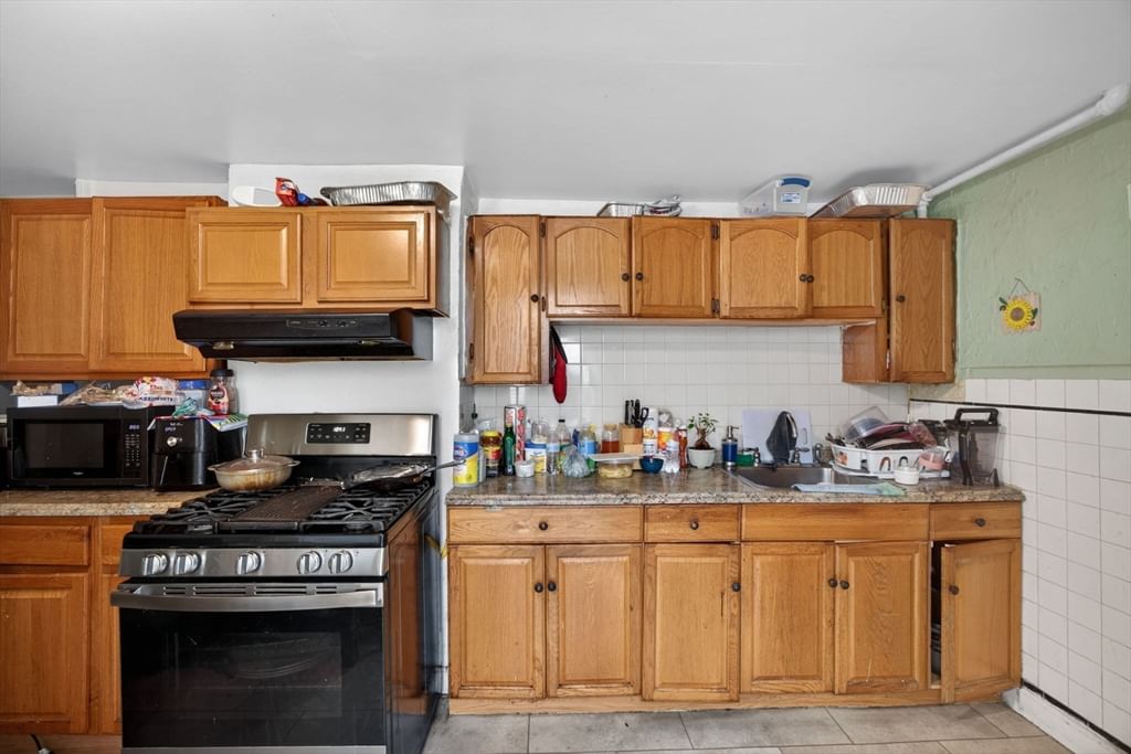 88 Trenton St Boston — Photo 8 of 35