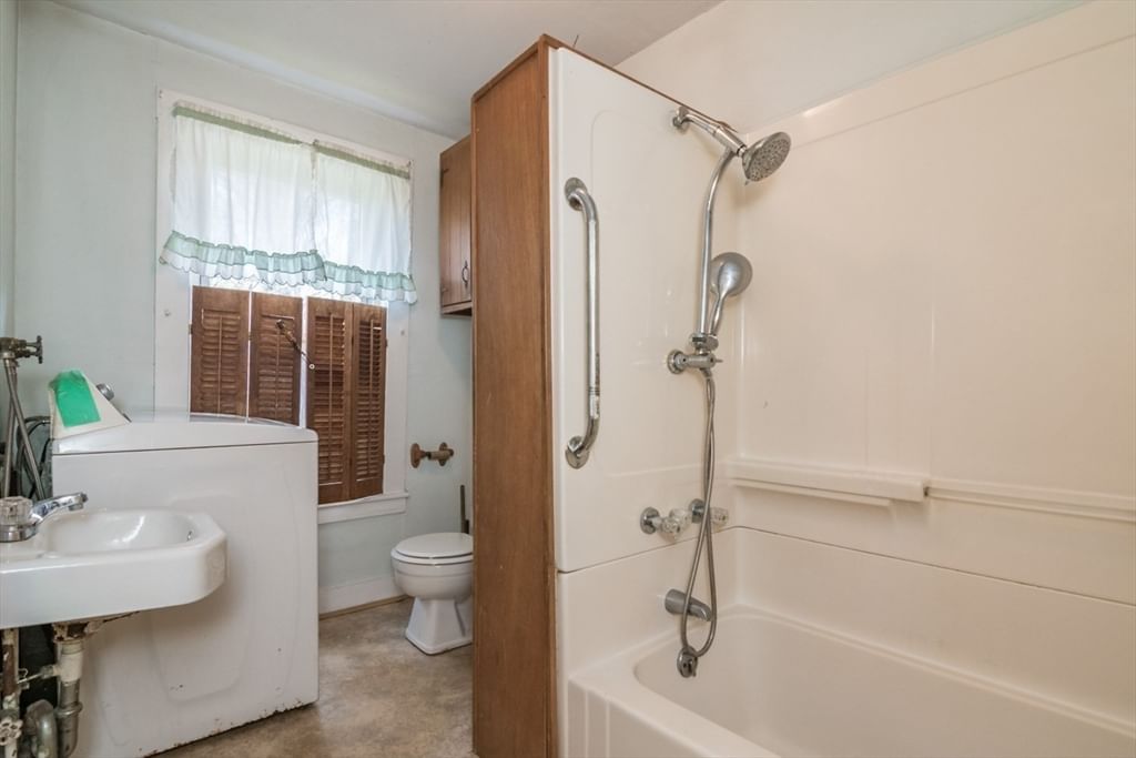 464 Main Rd, Gill, MA 01354 photo 4