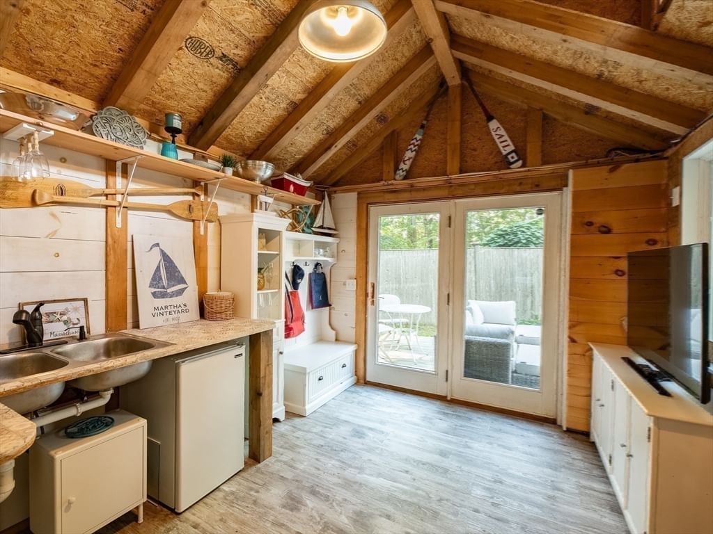 677 Temple St Duxbury — Photo 39 of 42