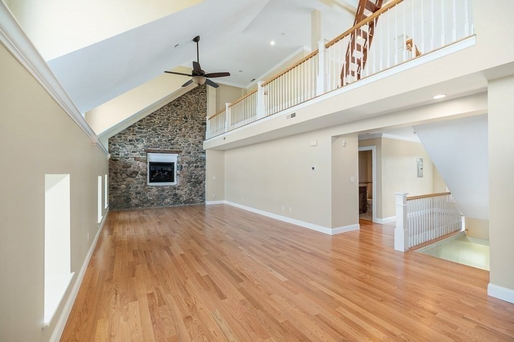 152 Water St #13 Danvers — Photo 25 of 39