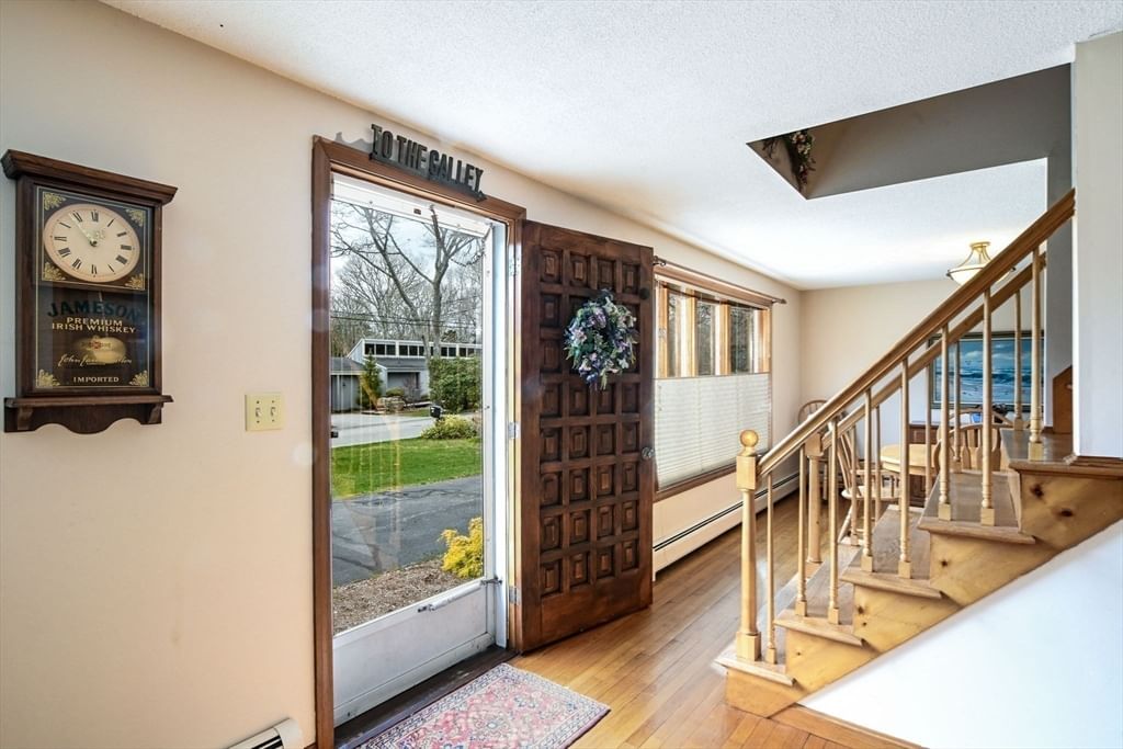 18 Fox Ln Falmouth — Photo 13 of 29