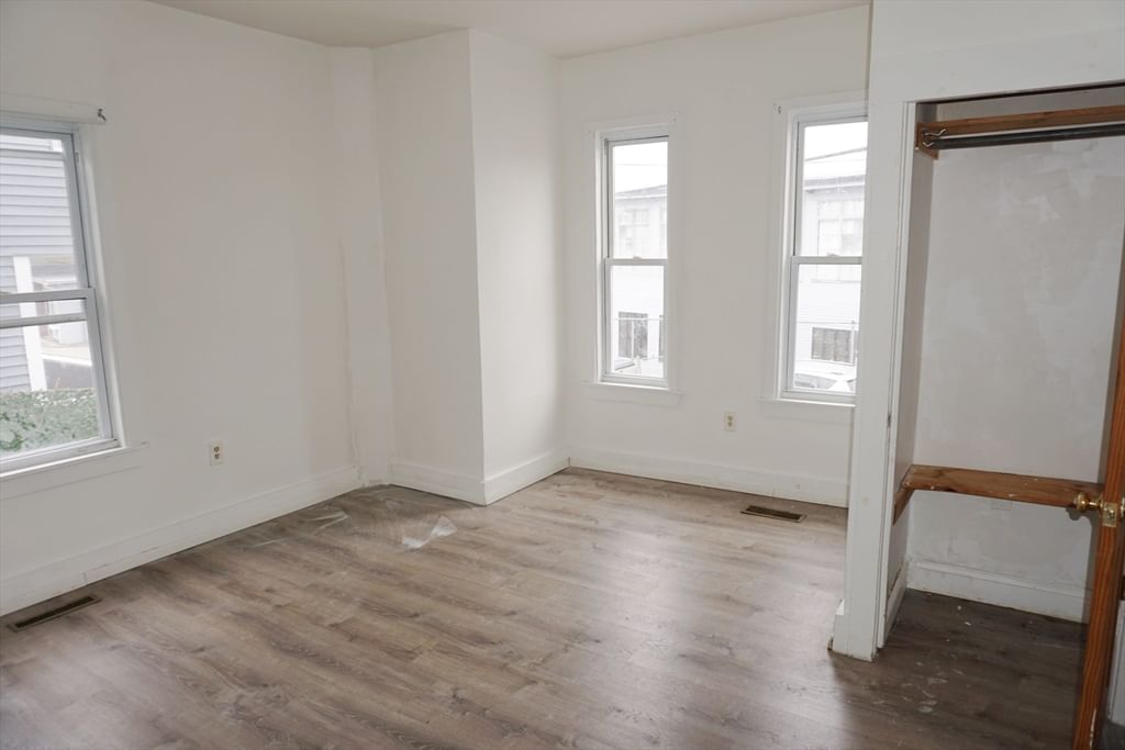 27 Shaw St Lowell — Photo 15 of 27