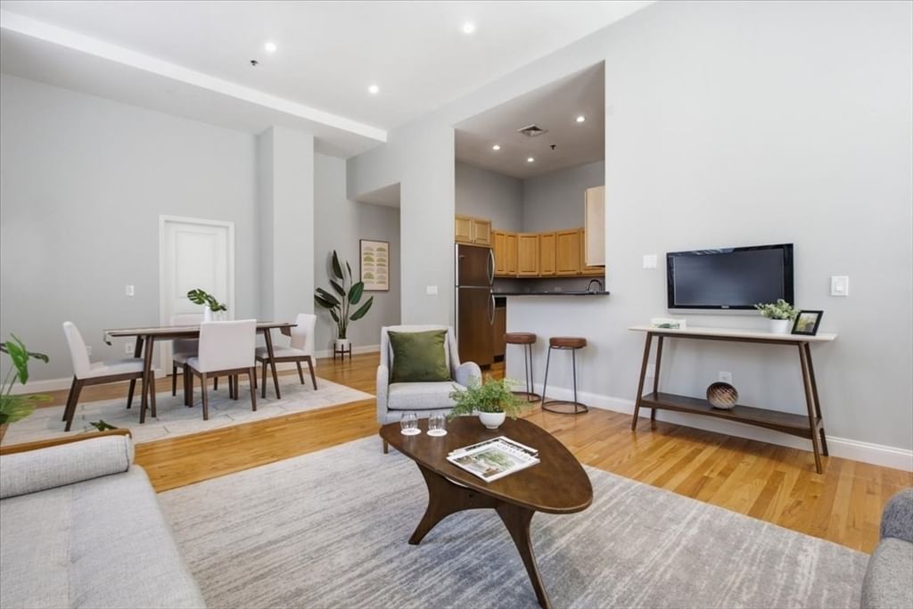 11 Wyman St #2B Boston — Photo 10 of 41