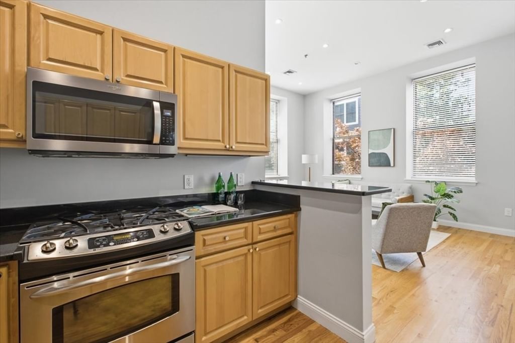 11 Wyman St #2B Boston — Photo 12 of 41