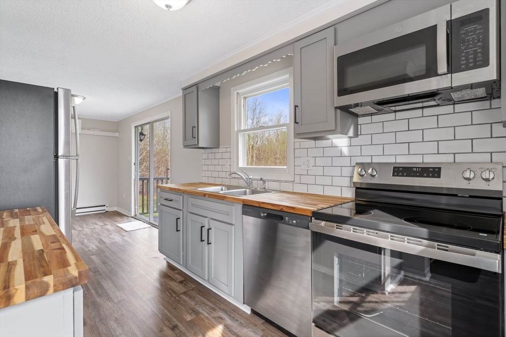67 Bromley Rd, Chester, MA 01050 photo 2