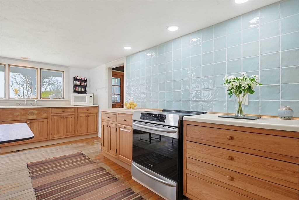300 Stone Rd, Oakham, MA 01068 photo 2