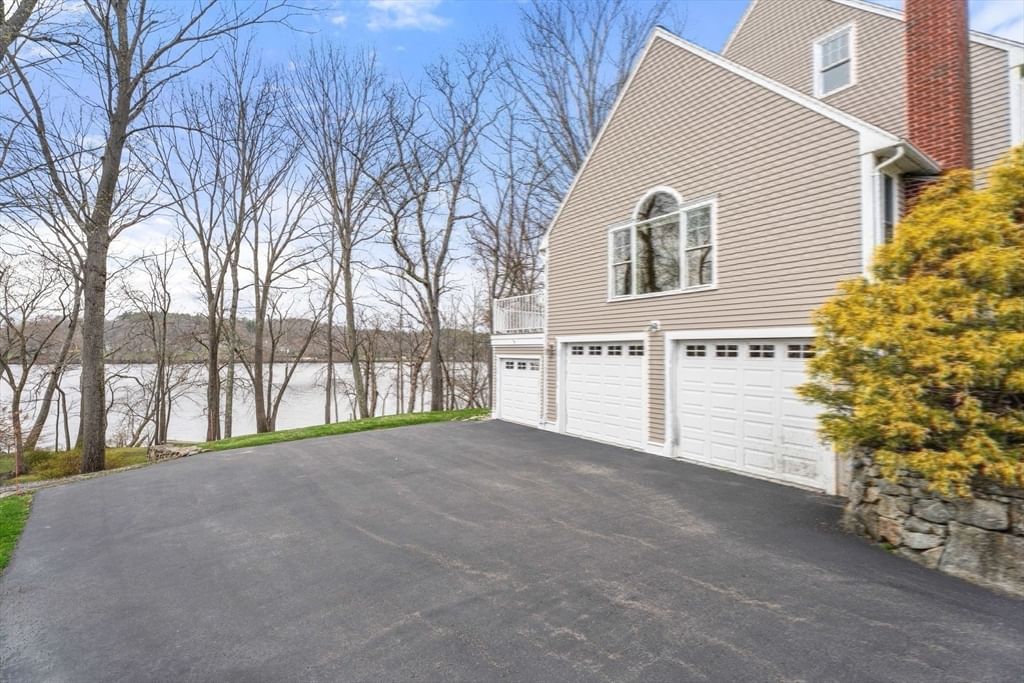 16 Merrimack River Rd Groveland — Photo 39 of 42