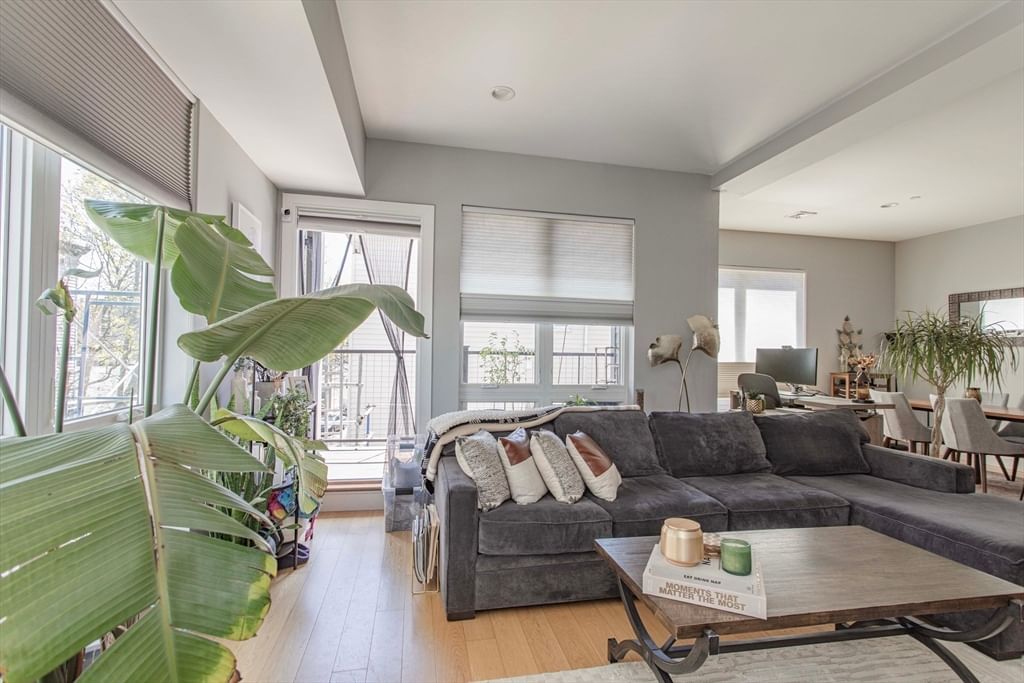 488 Dorchester Ave #3I Boston — Photo 14 of 35