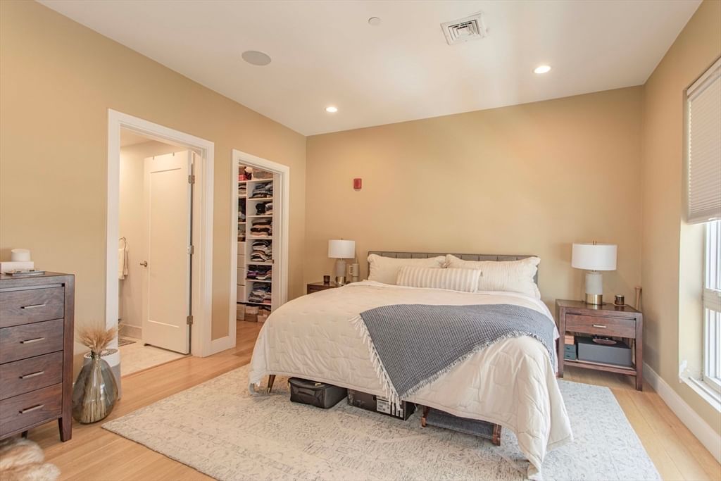 488 Dorchester Ave #3I Boston — Photo 16 of 35