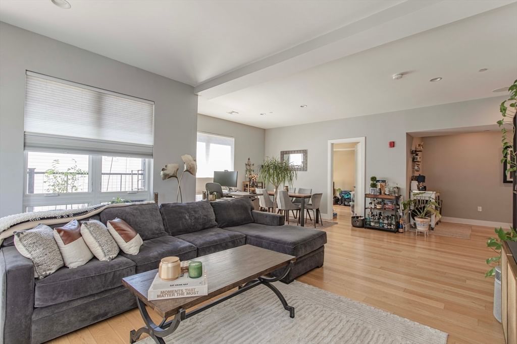 488 Dorchester Ave #3I Boston — Photo 9 of 35