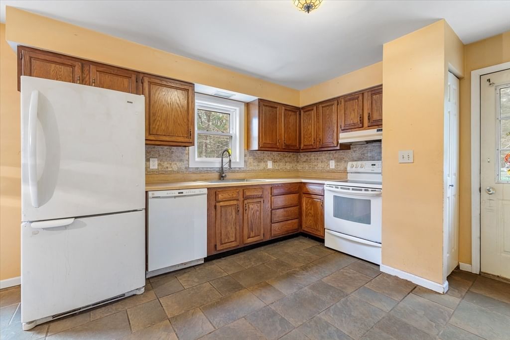 116 Winchendon Rd, Royalston, MA 01368 photo 2