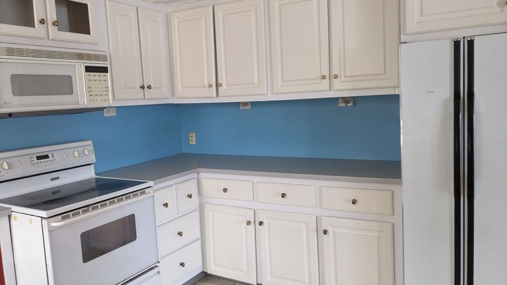 10 Coral Hill Rd, Essex, MA 01929 photo 2