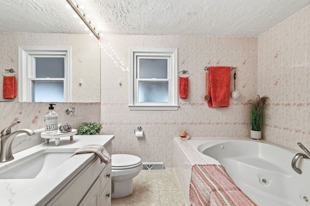 151 Wessagussett Rd Weymouth — Photo 20 of 42