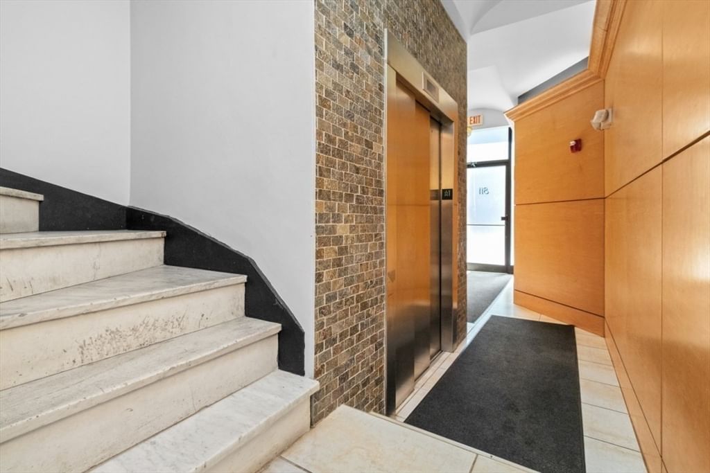811 Boylston St #PH Boston — Photo 17 of 32