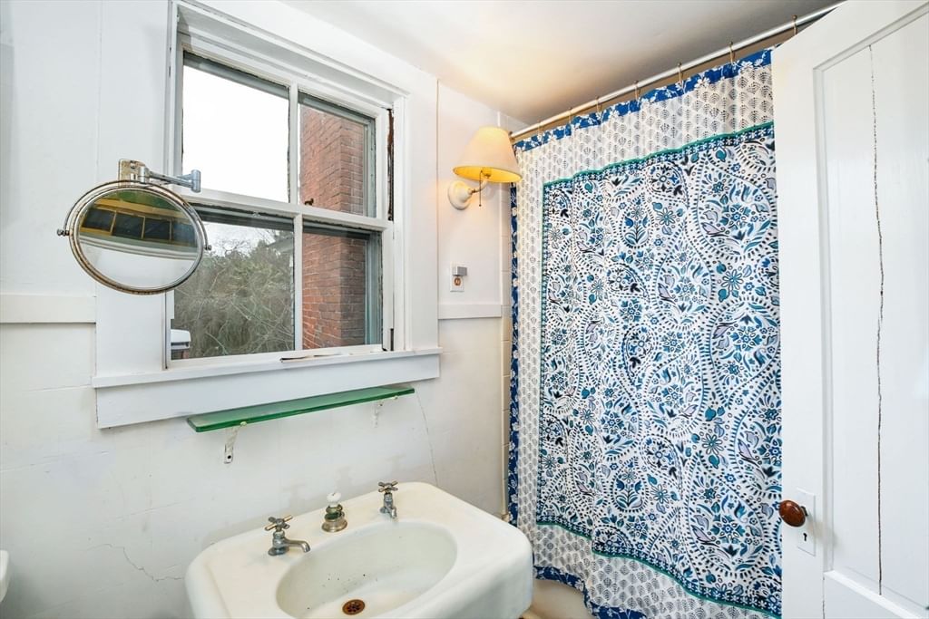 1331 Main St Barnstable — Photo 21 of 34