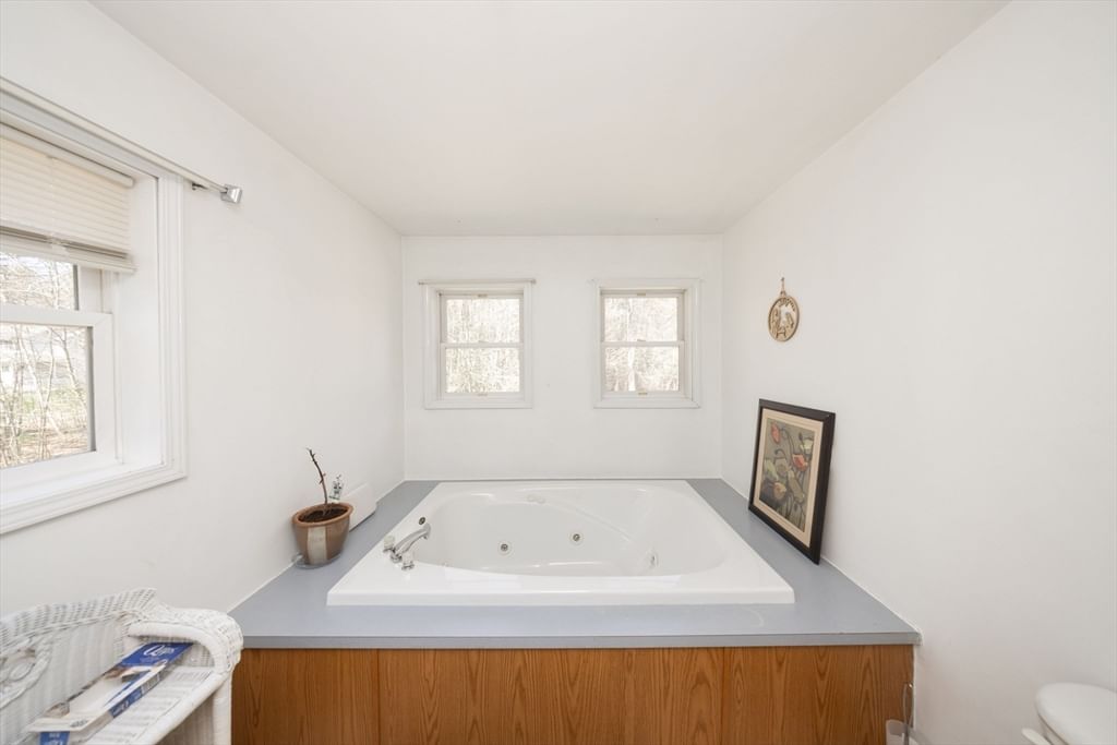 2266 Old Turnpike Rd, Oakham, MA 01068 photo 5