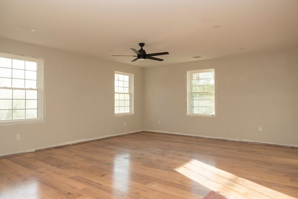 28 Marion Rochester — Photo 17 of 23