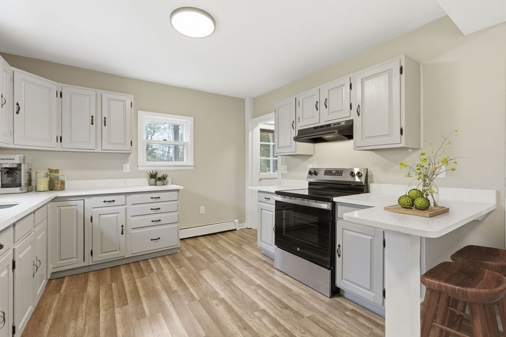 17 W High St, Erving, MA 01344 photo 2