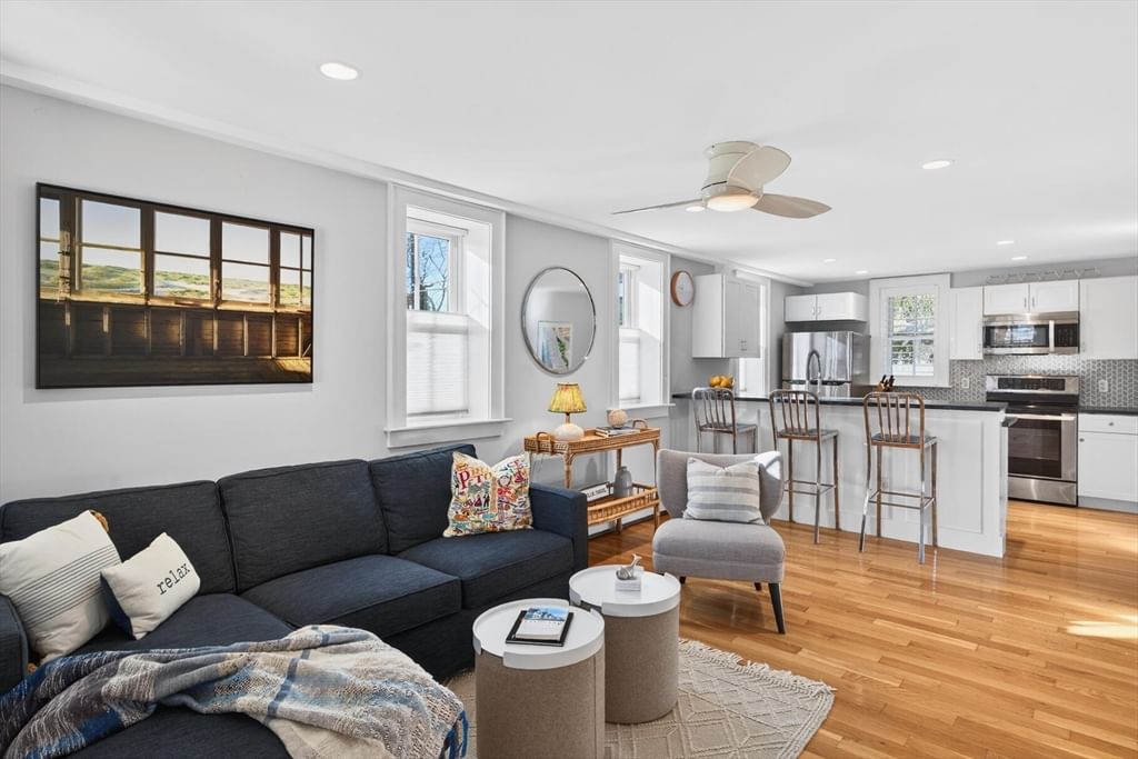 23 Bradford Street #Unit 1 Provincetown — Photo 6 of 31