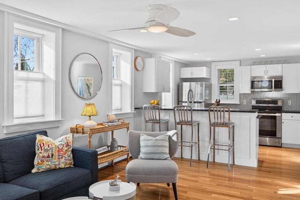 23 Bradford Street #Unit 1 Provincetown — Photo 7 of 31