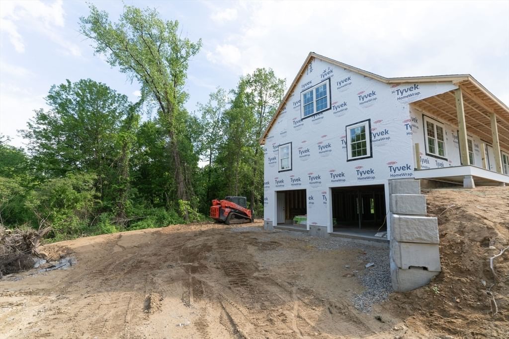 5 Brickyard Rd North Brookfield — Photo 10 of 37