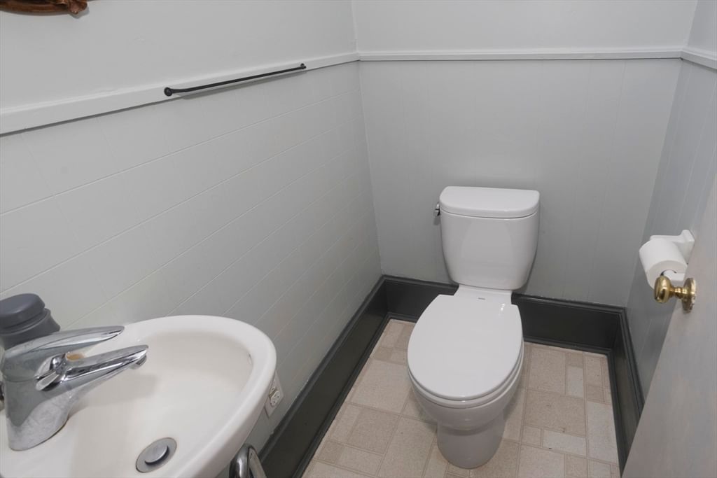 3 North Main St, Williamsburg, MA 01096 photo 5