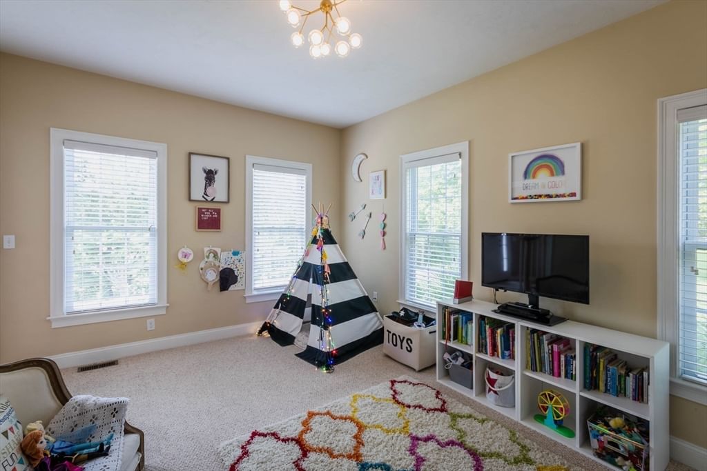 493 Taylor Rd Stow — Photo 23 of 40