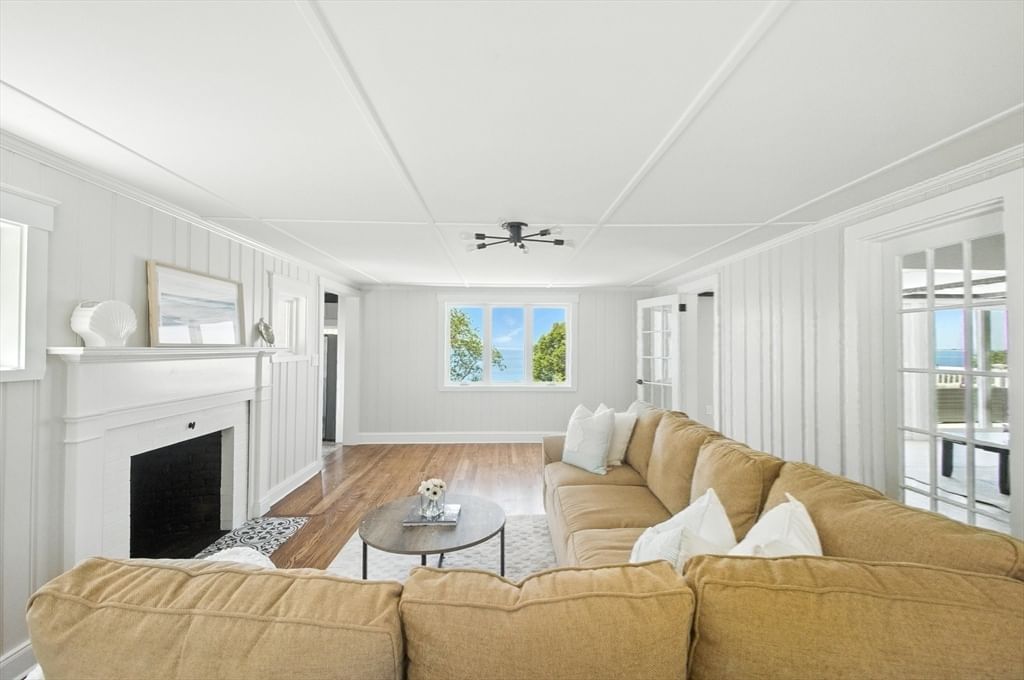106 Rocky Hill Rd Plymouth — Photo 13 of 38