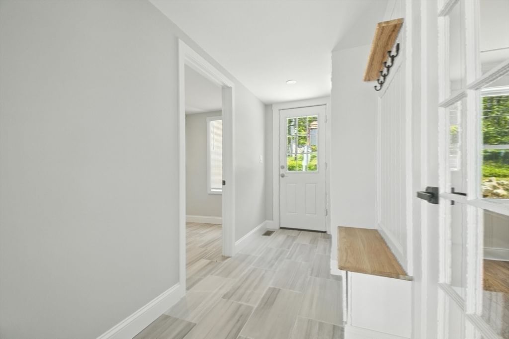 106 Rocky Hill Rd Plymouth — Photo 16 of 38