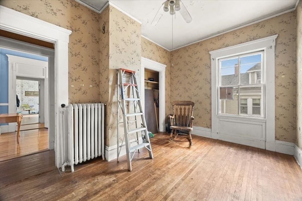 179 Cottage St New Bedford — Photo 15 of 42