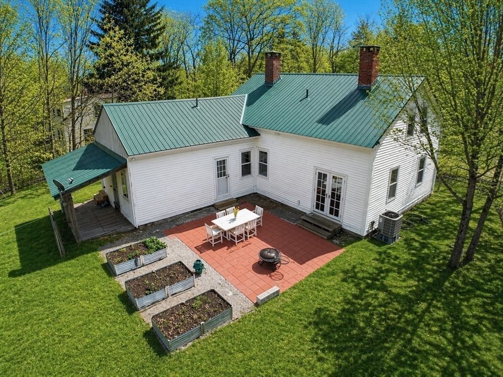 53 East Street, Petersham, MA 01366 photo 4
