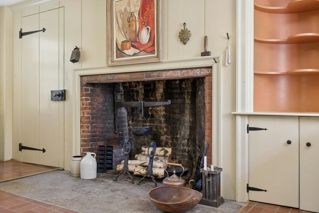 302 Church Street Northborough — Photo 8 of 32