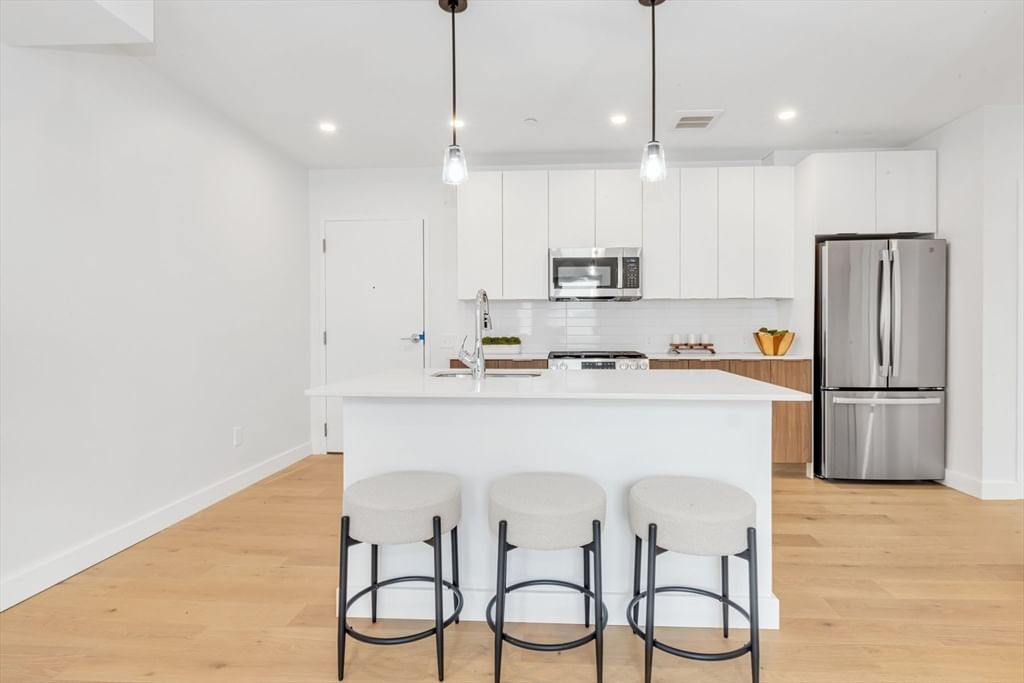 3992 Washington St #302 Boston — Photo 13 of 29