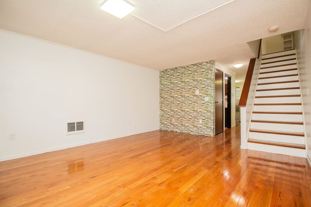 250 Congress Ave #40 Chelsea — Photo 5 of 30
