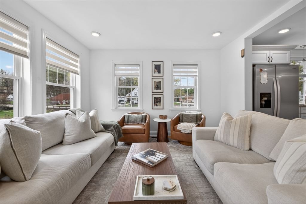 12 Linden St, Berlin, MA 01503 photo 3