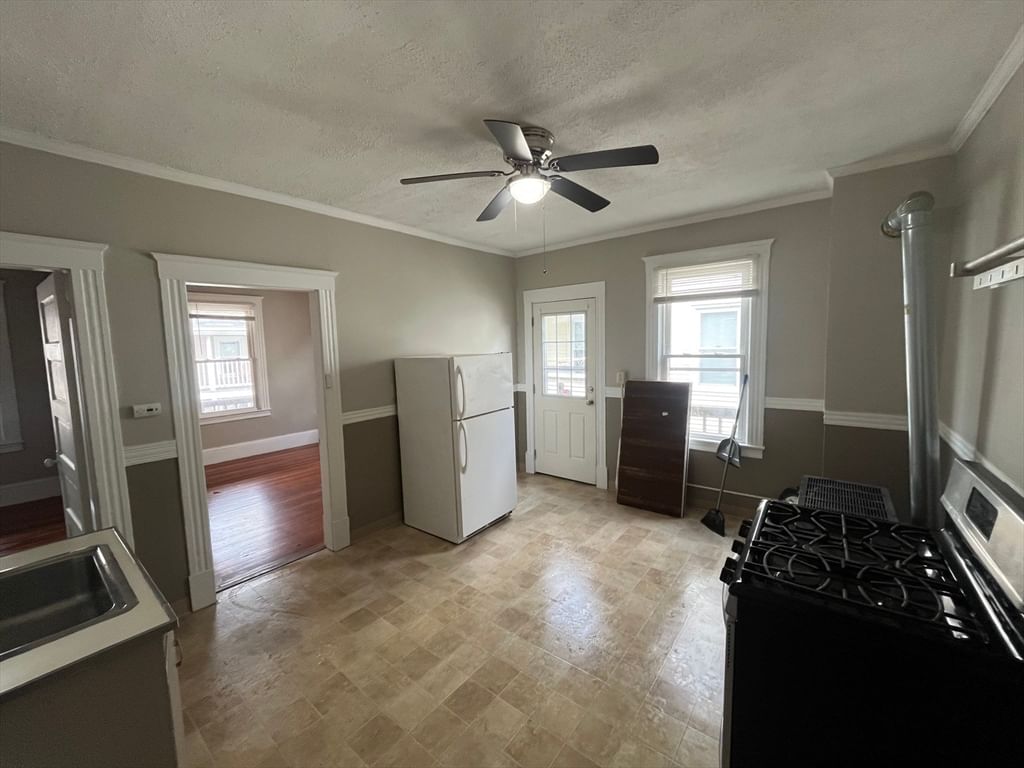 26-28 Parker St Springfield — Photo 8 of 12