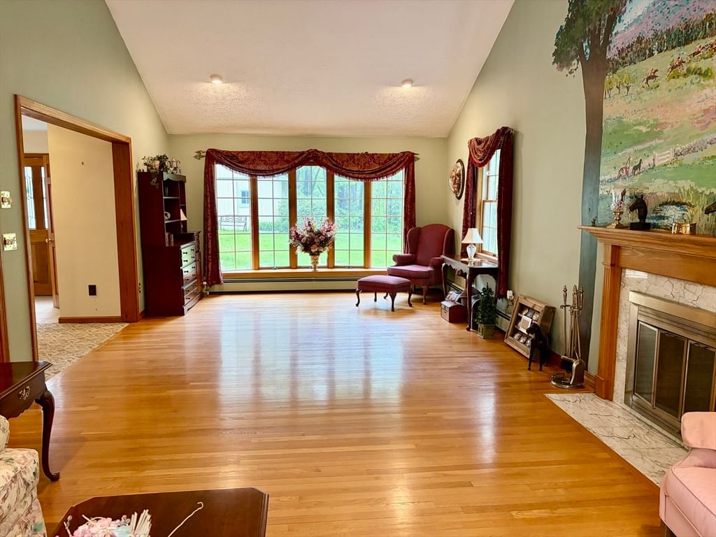 522 Greenville Rd, Ashby, MA 01431 photo 3