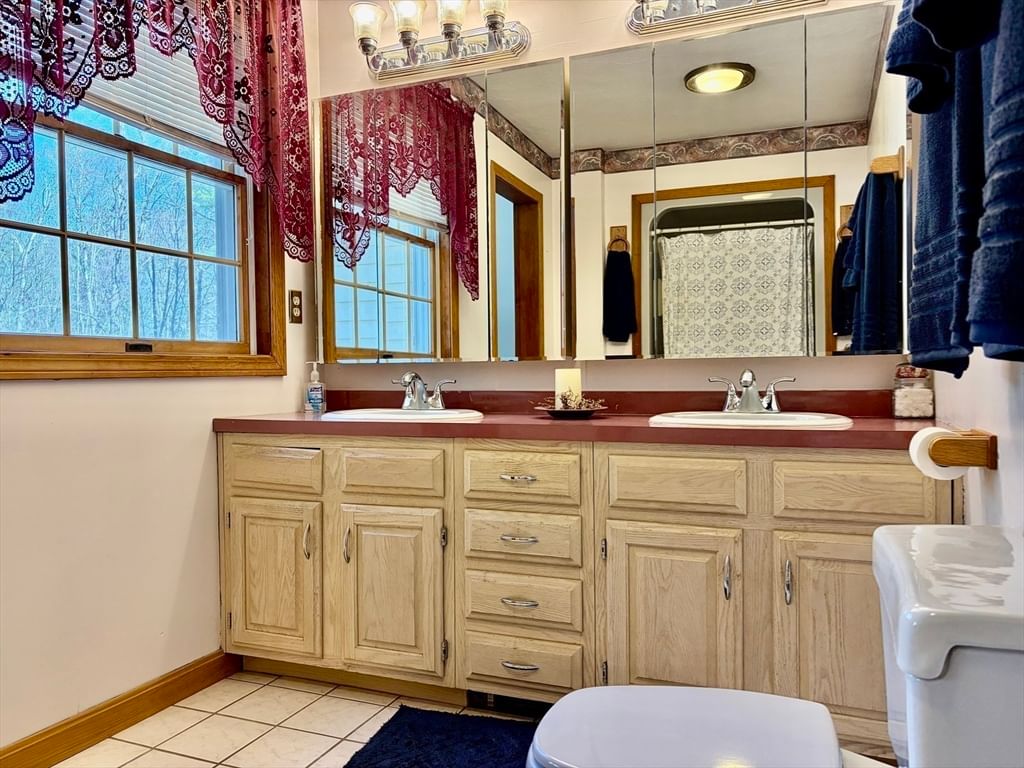 522 Greenville Rd, Ashby, MA 01431 photo 5