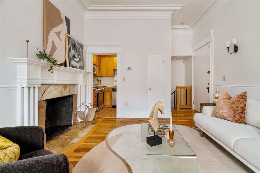 486 Beacon St #1 Boston — Photo 11 of 33