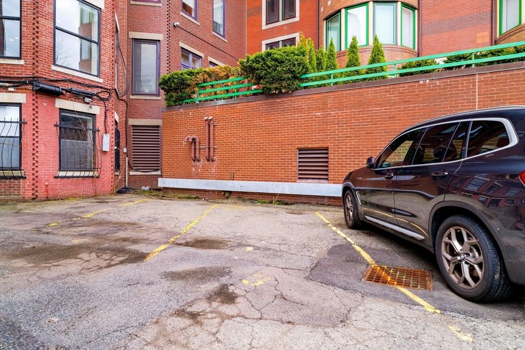 486 Beacon St #1 Boston — Photo 26 of 33
