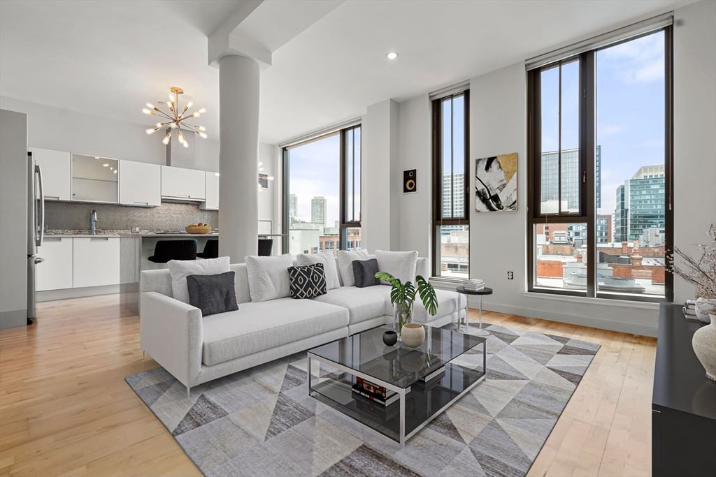 346 Congress St #702 Floor 7