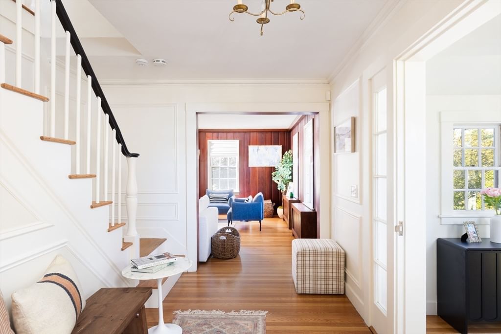 Listing Image 10