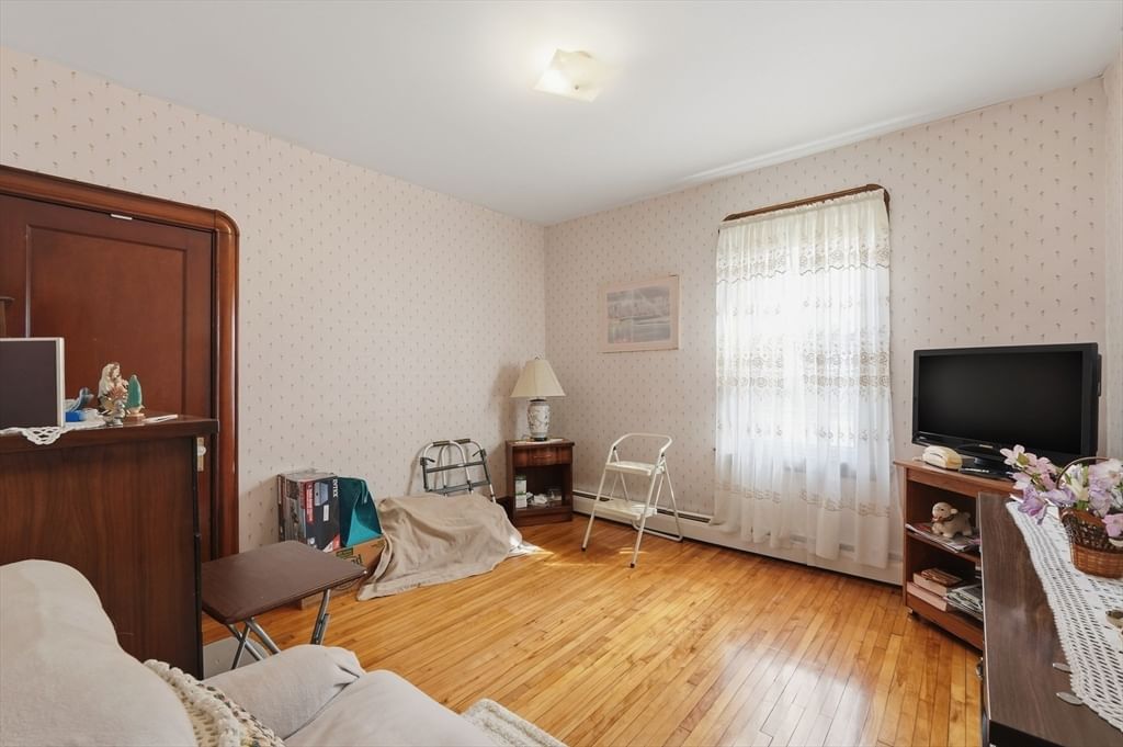 62 Topham Street New Bedford — Photo 20 of 37