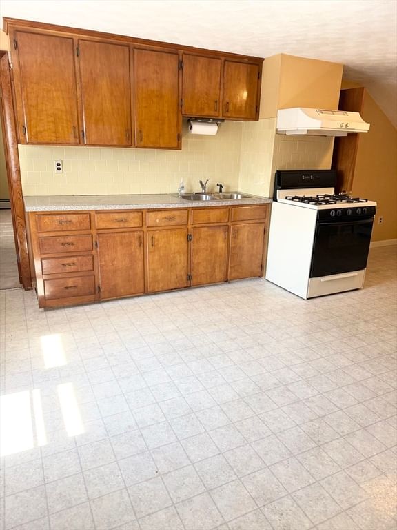 62 Topham Street New Bedford — Photo 28 of 37