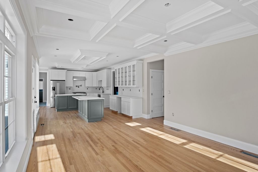 23 Day Cir Woburn — Photo 14 of 30